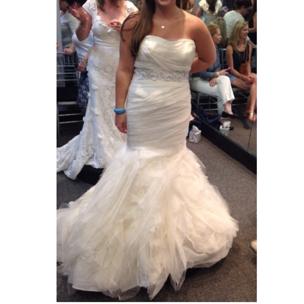 Vera Wang Wedding Dress